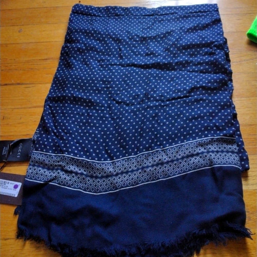 NWT Gucci scarf
